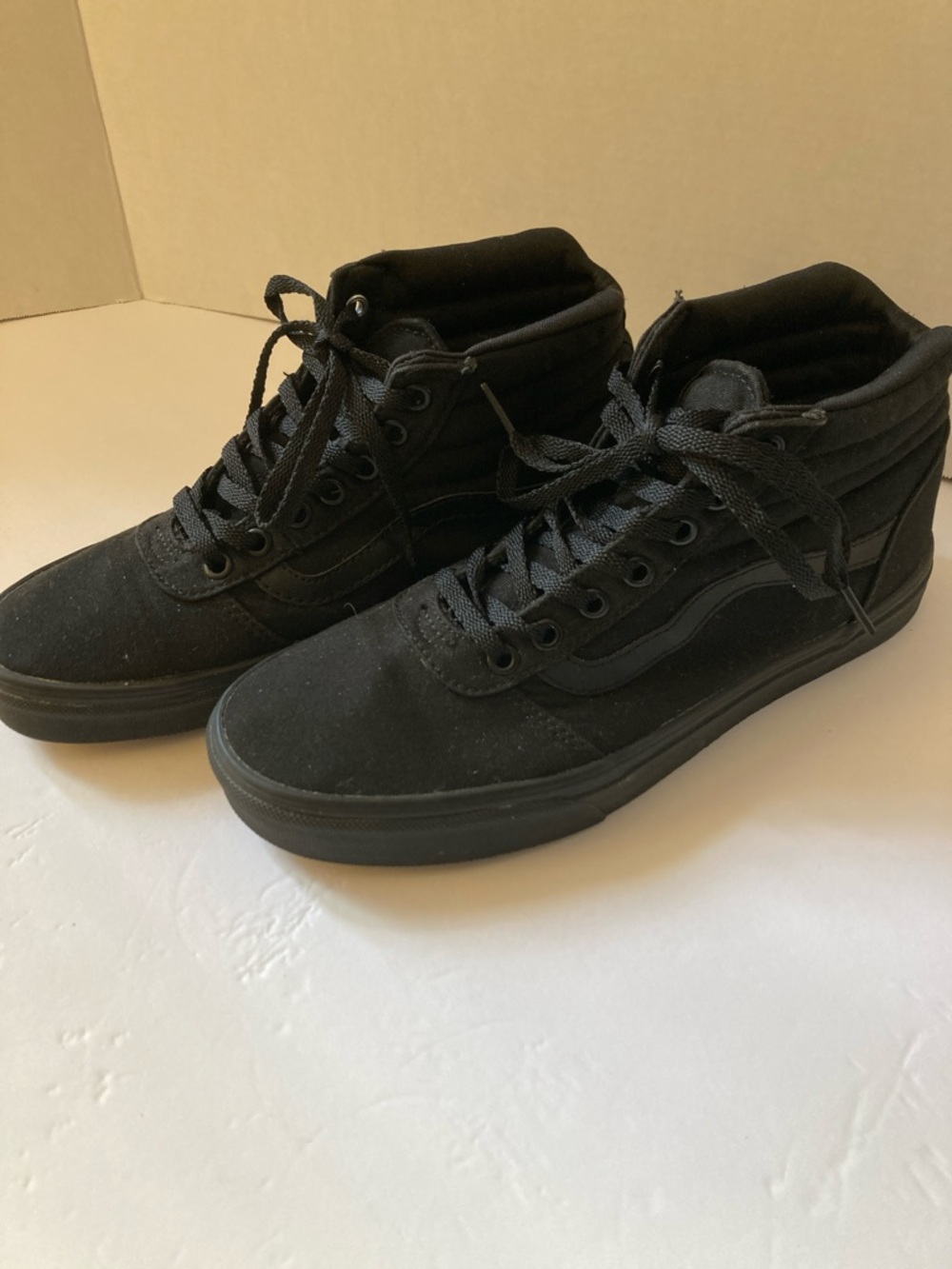Vans Women’s High-Top SK8 black on black canvas size 9